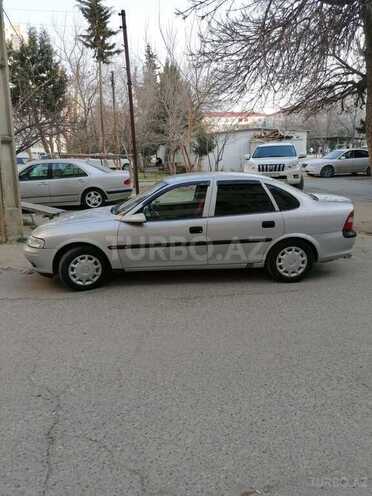 Opel Vectra 1999, 345,000 km - 1.8 l - Xaçmaz