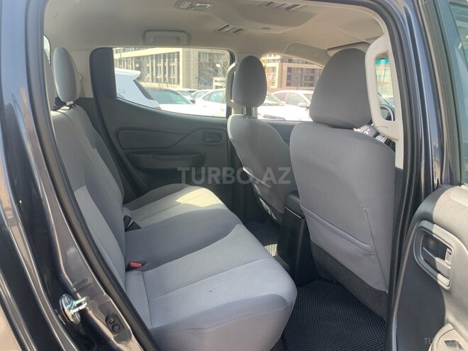 Mitsubishi L200 2021, 82,800 km - 2.4 l - Bakı