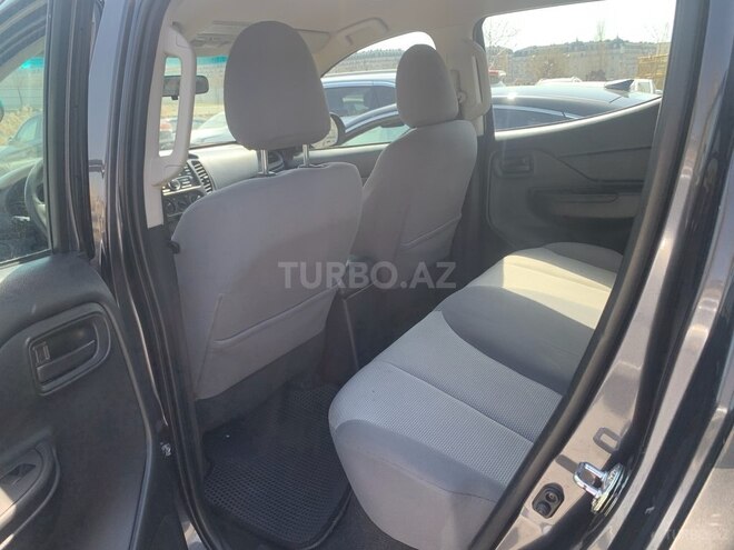 Mitsubishi L200 2021, 82,800 km - 2.4 l - Bakı