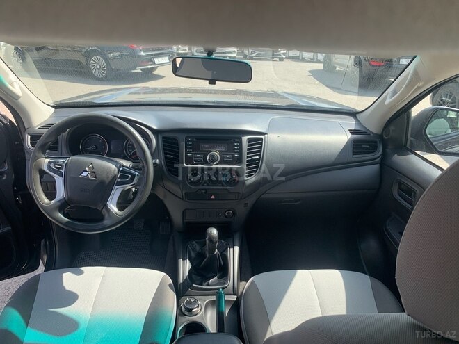 Mitsubishi L200 2021, 82,800 km - 2.4 l - Bakı