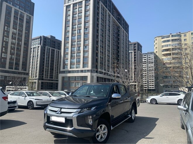 Mitsubishi L200 2021, 82,800 km - 2.4 l - Bakı