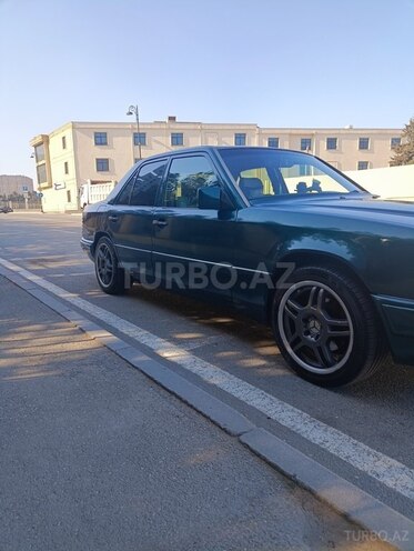 Mercedes E 200 1994, 381,887 km - 2.0 l - Bakı