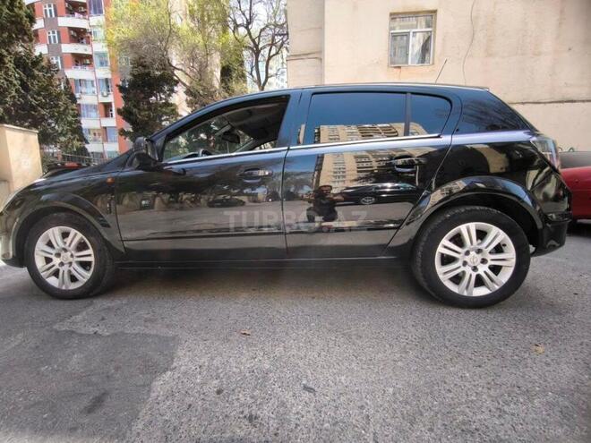 Opel Astra 2009, 180,000 km - 1.3 l - Bakı