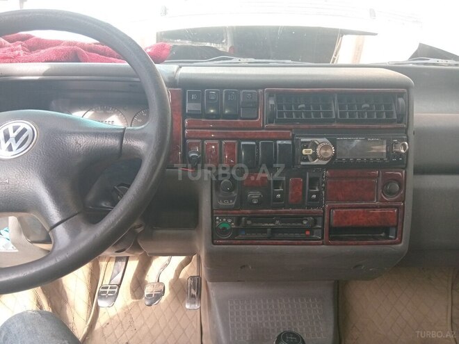 Volkswagen Transporter 1991, 349,219 km - 2.4 l - Masallı