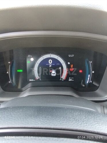 Toyota Corolla Cross 2024, 3,800 km - 2.0 л - Şirvan