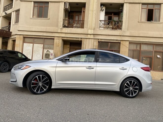 Hyundai Elantra 2017, 100,000 km - 2.0 l - Bakı