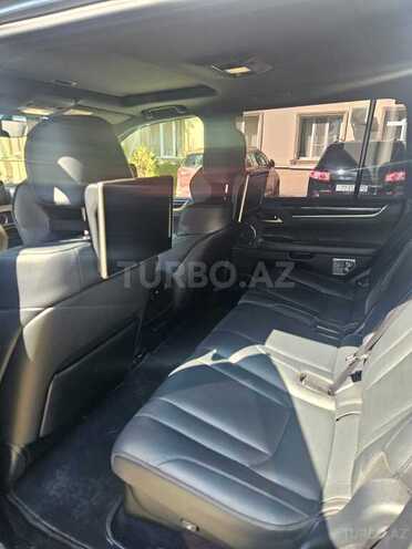 Lexus LX 570 2017, 28,600 km - 5.7 l - Bakı