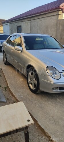 Mercedes E 240 2002, 342,000 km - 2.4 l - Bakı