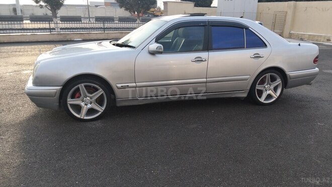 Mercedes E 200 1996, 275,860 km - 2.0 l - Sumqayıt