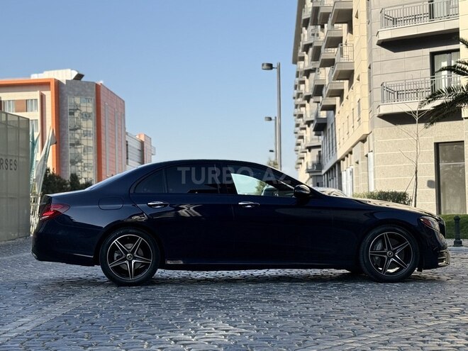 Mercedes E 300-2