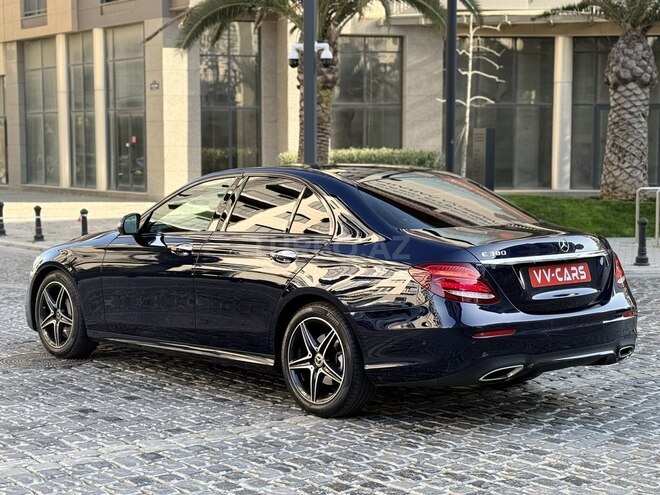 Mercedes E 300-6