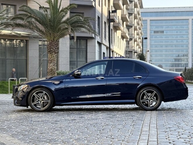 Mercedes E 300-4