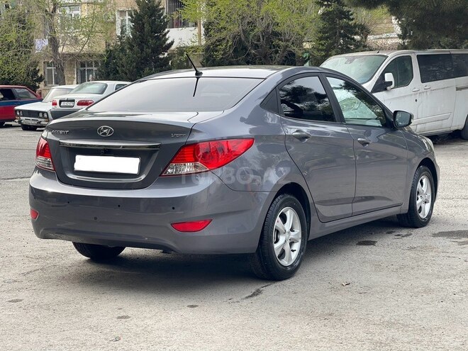 Hyundai Accent 2013, 212,000 km - 1.6 l - Sumqayıt
