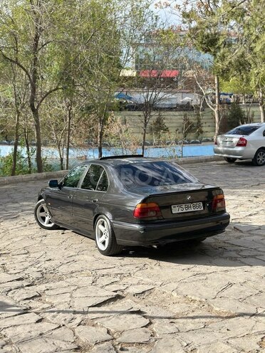BMW 528 1996, 445,000 km - 2.8 l - Naxçıvan