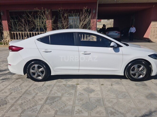Hyundai Avante 2017, 143,000 km - 1.6 l - Bakı
