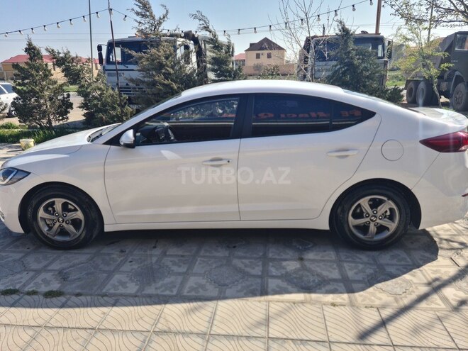 Hyundai Avante 2017, 143,000 km - 1.6 l - Bakı