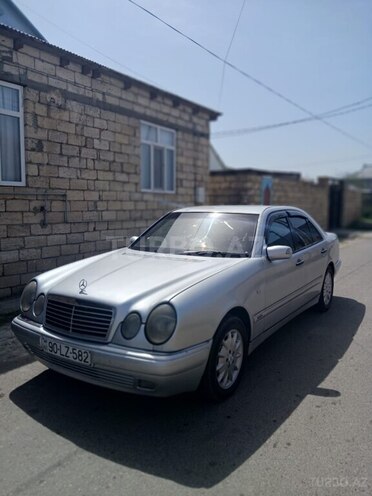 Mercedes E 220 d 1998, 350,000 km - 2.2 л - İmişli