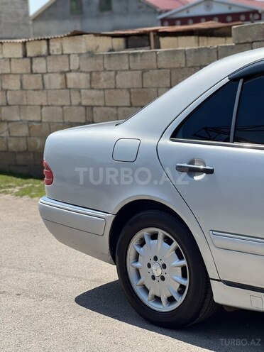 Mercedes E 220 d 1998, 350,000 km - 2.2 л - İmişli