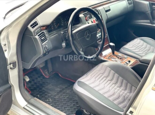 Mercedes E 220 d 1998, 350,000 km - 2.2 л - İmişli