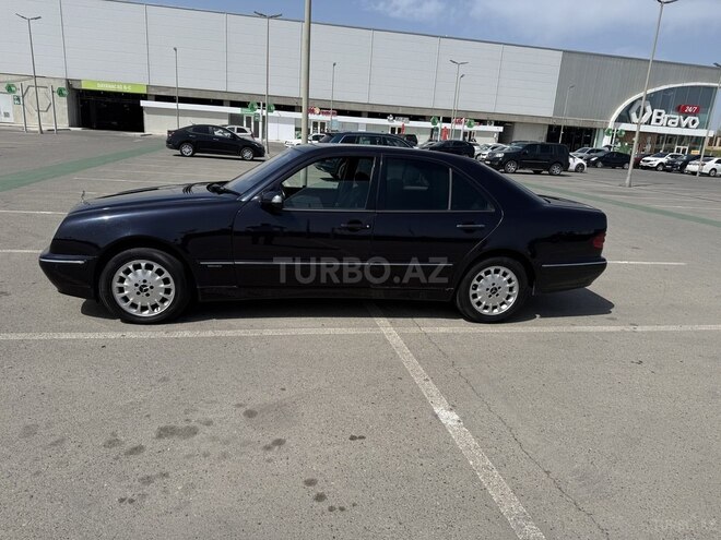 Mercedes E 200 d 2001, 550,000 km - 2.2 л - Bakı