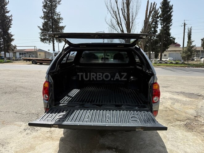 Mitsubishi L200 2014, 282,000 km - 2.5 l - Bakı