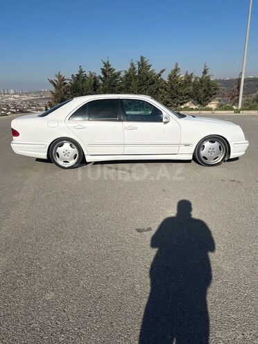 Mercedes E 320 2000, 330,000 km - 3.2 l - Bakı
