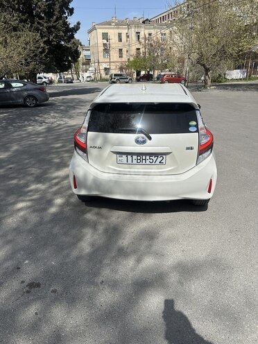 Toyota Aqua 2019, 106,329 km - 1.5 л - Bakı