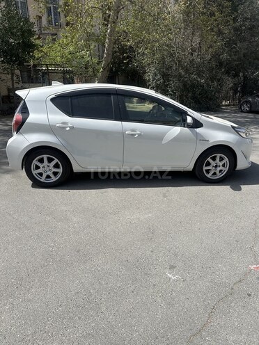 Toyota Aqua 2019, 106,329 km - 1.5 л - Bakı