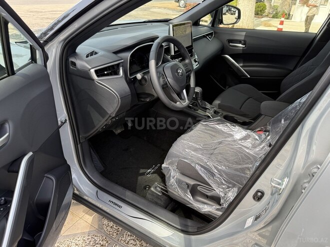 Toyota Corolla Cross-11