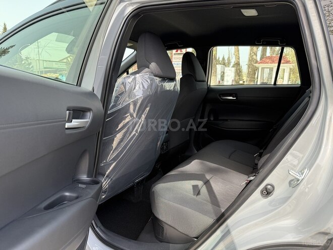 Toyota Corolla Cross-13