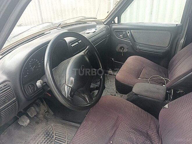 GAZ 3110 2000, 150,000 km - 2.4 l - Zaqatala