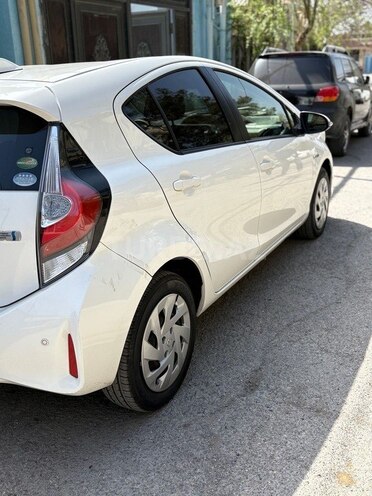 Toyota Aqua 2017, 103,000 km - 1.5 l - Bakı