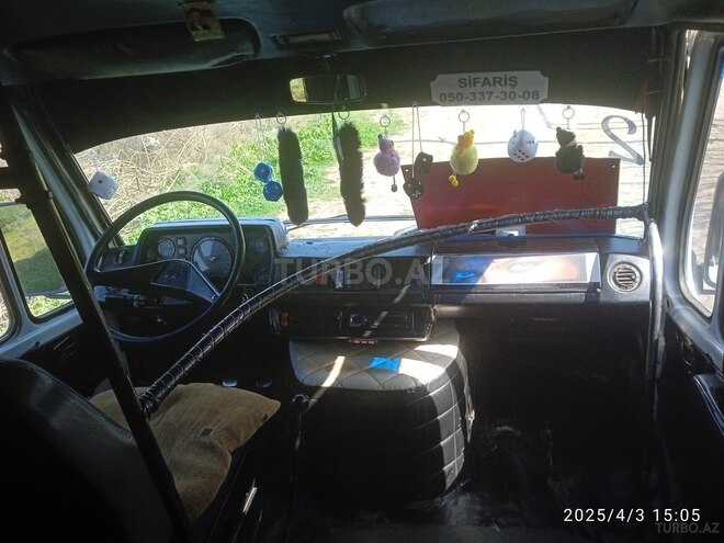 Mercedes 208 D 1994, 100,000 km - 2.3 л - Salyan