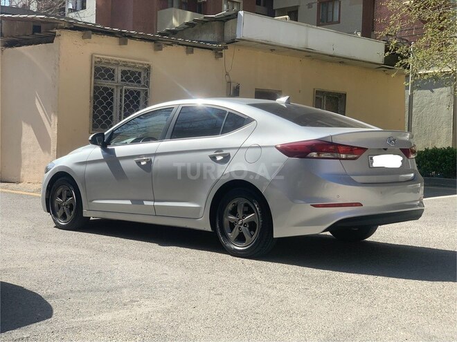 Hyundai Avante 2016, 247,000 km - 1.6 l - Bakı