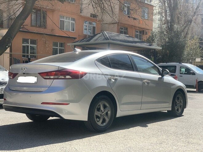 Hyundai Avante 2016, 247,000 km - 1.6 l - Bakı