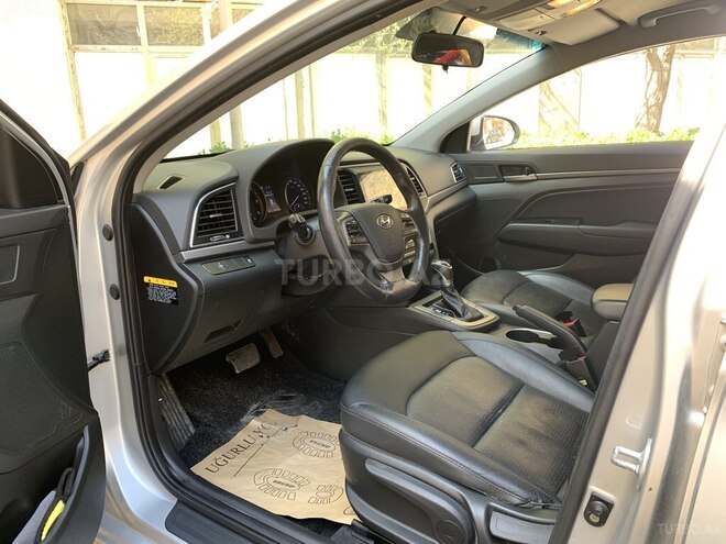 Hyundai Avante 2016, 247,000 km - 1.6 l - Bakı