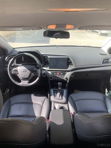 Hyundai Avante 2016, 247,000 km - 1.6 l - Bakı