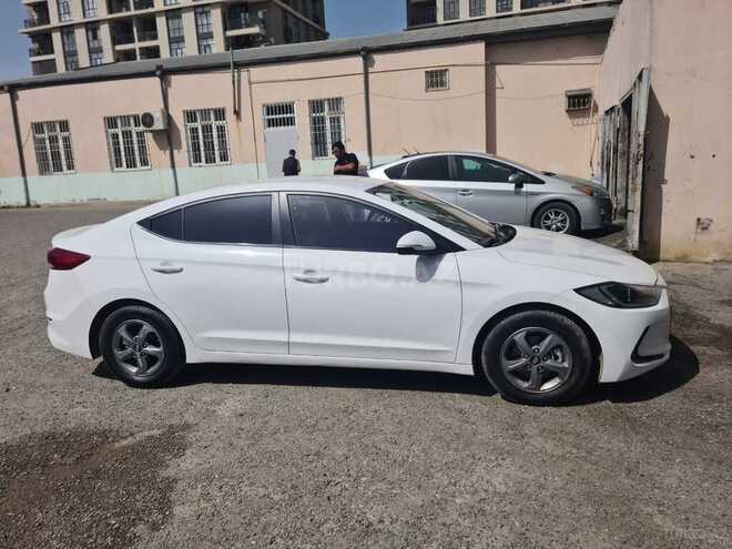 Hyundai Avante 2017, 143,000 km - 1.6 l - Bakı
