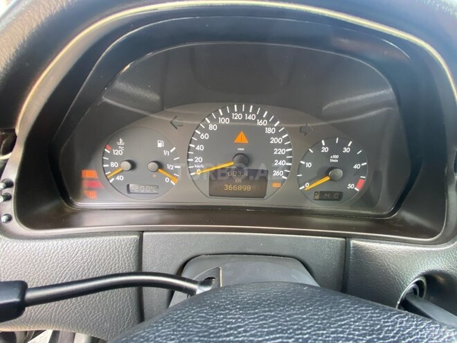 Mercedes E 320 2000, 366,121 km - 3.2 l - Sumqayıt