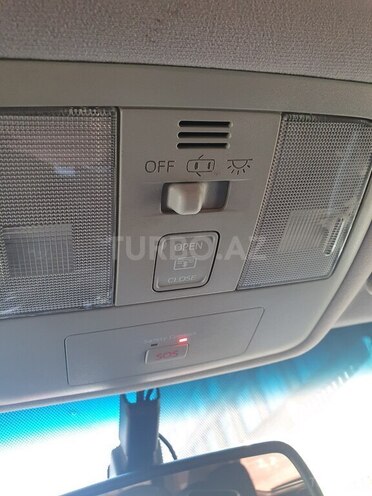 Toyota Prius V 2012, 350,000 km - 1.8 l - Bakı