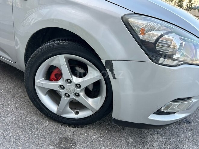 Kia Ceed 2010, 301,525 km - 1.5 л - Bakı