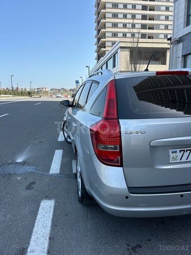 Kia Ceed 2010, 301,525 km - 1.5 л - Bakı