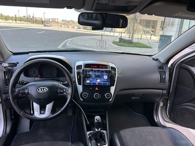 Kia Ceed 2010, 301,525 km - 1.5 л - Bakı