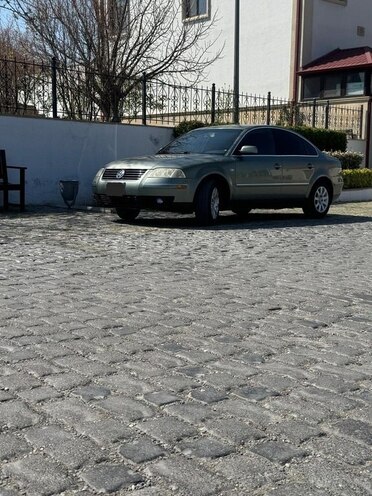 Volkswagen Passat 2001, 252,400 km - 1.8 l - Bakı
