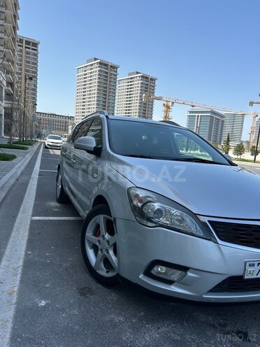Kia Ceed 2010, 301,525 km - 1.5 л - Bakı