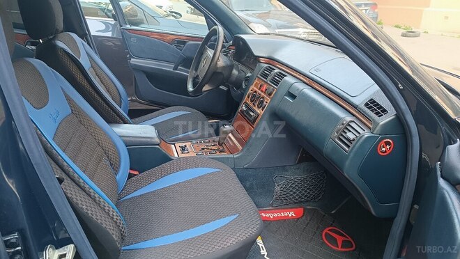 Mercedes E 280 1999, 341,000 km - 2.8 l - Bakı