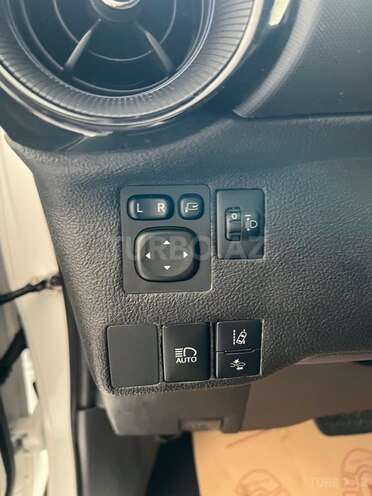 Toyota Aqua 2017, 105,000 km - 1.5 l - Bakı