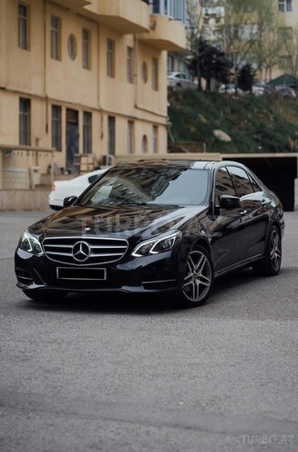 Mercedes E 250 4MATIC 2014, 209,000 km - 2.2 л - Bakı