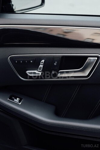 Mercedes E 250 4MATIC 2014, 209,000 km - 2.2 л - Bakı