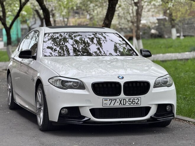 BMW 528 2013, 302,000 km - 2.0 l - Zaqatala